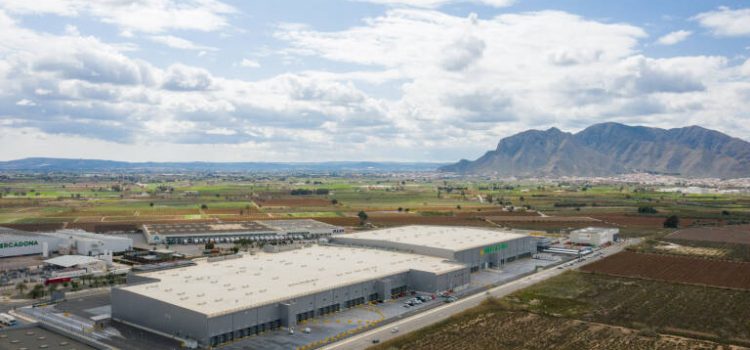 01/06/2021 | Mercadona amplía su bloque logístico de San Isidro con una inversión de 98 millones de euros 01/06/2021 | Mercadona amplía su bloque logístico de San Isidro con una inversión de 98 millones de euros